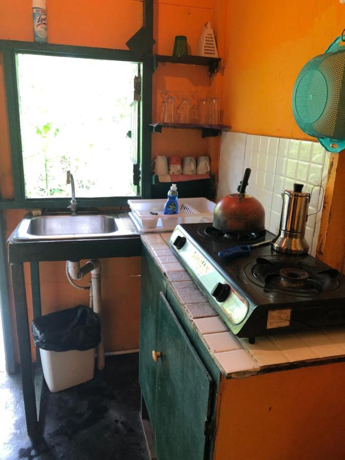 Easymans' Winifred Beach Chalets Port Antonio Extérieur photo